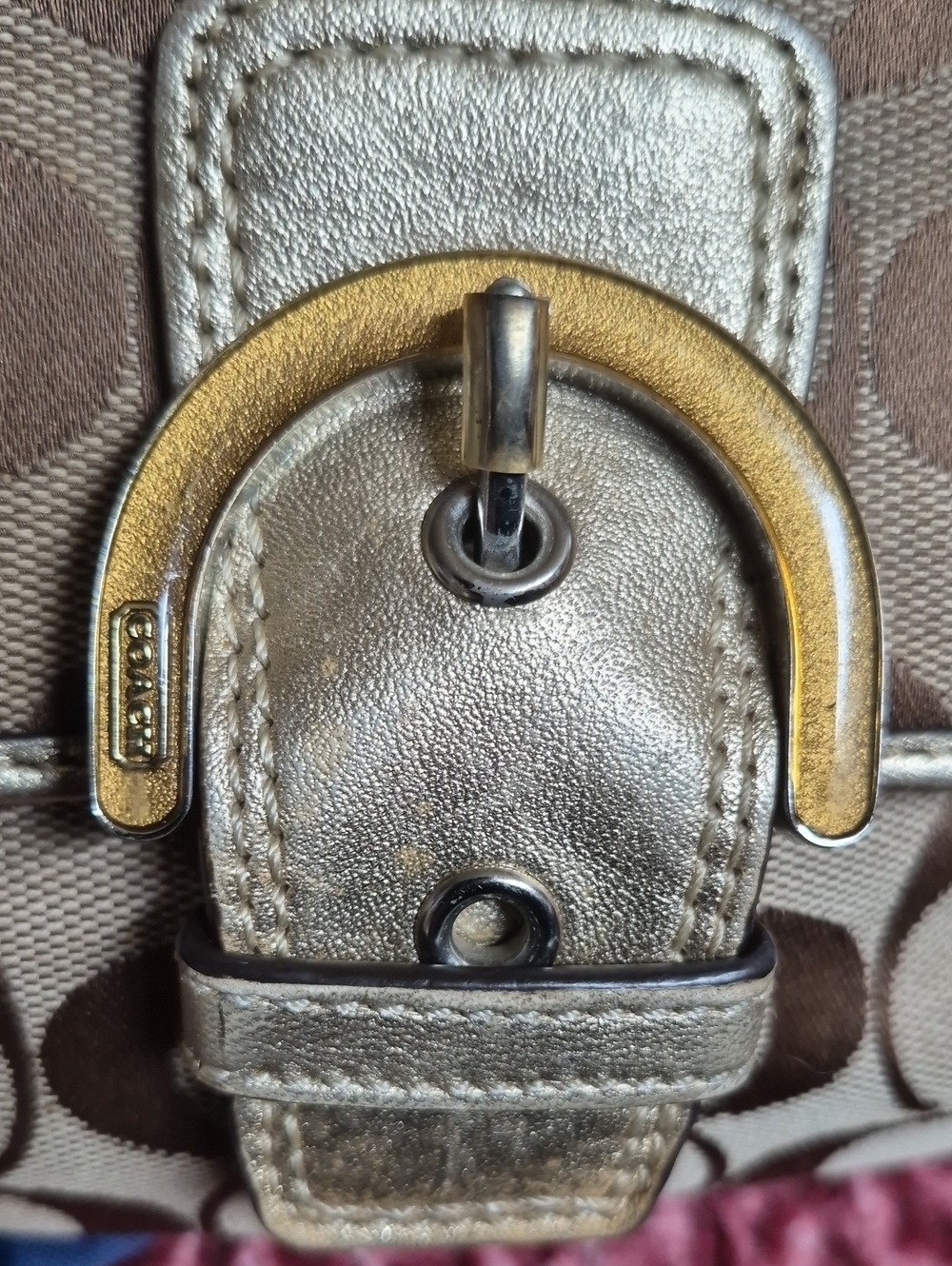 Coach Vintage Coach Soho Signature Buckle Flap Shoulder Bag - Picture 3 of 9